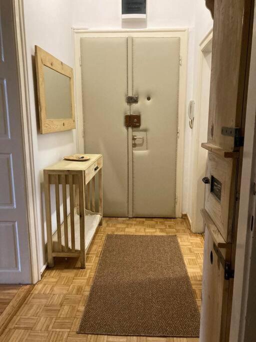 Oh Lola! Appartement Belgrado Buitenkant foto
